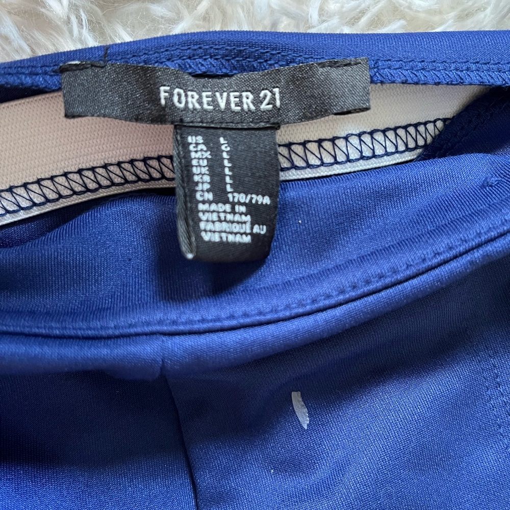 Blue button shorts - Picture 2 of 2